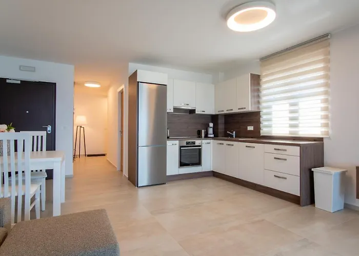 Apartments Mandre I