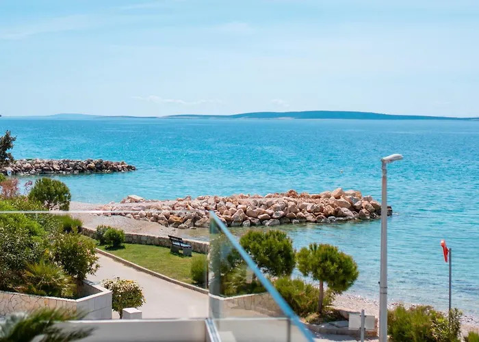 Apartments Mandre I