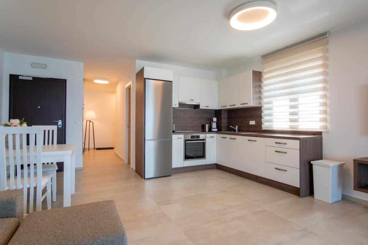 Apartment I